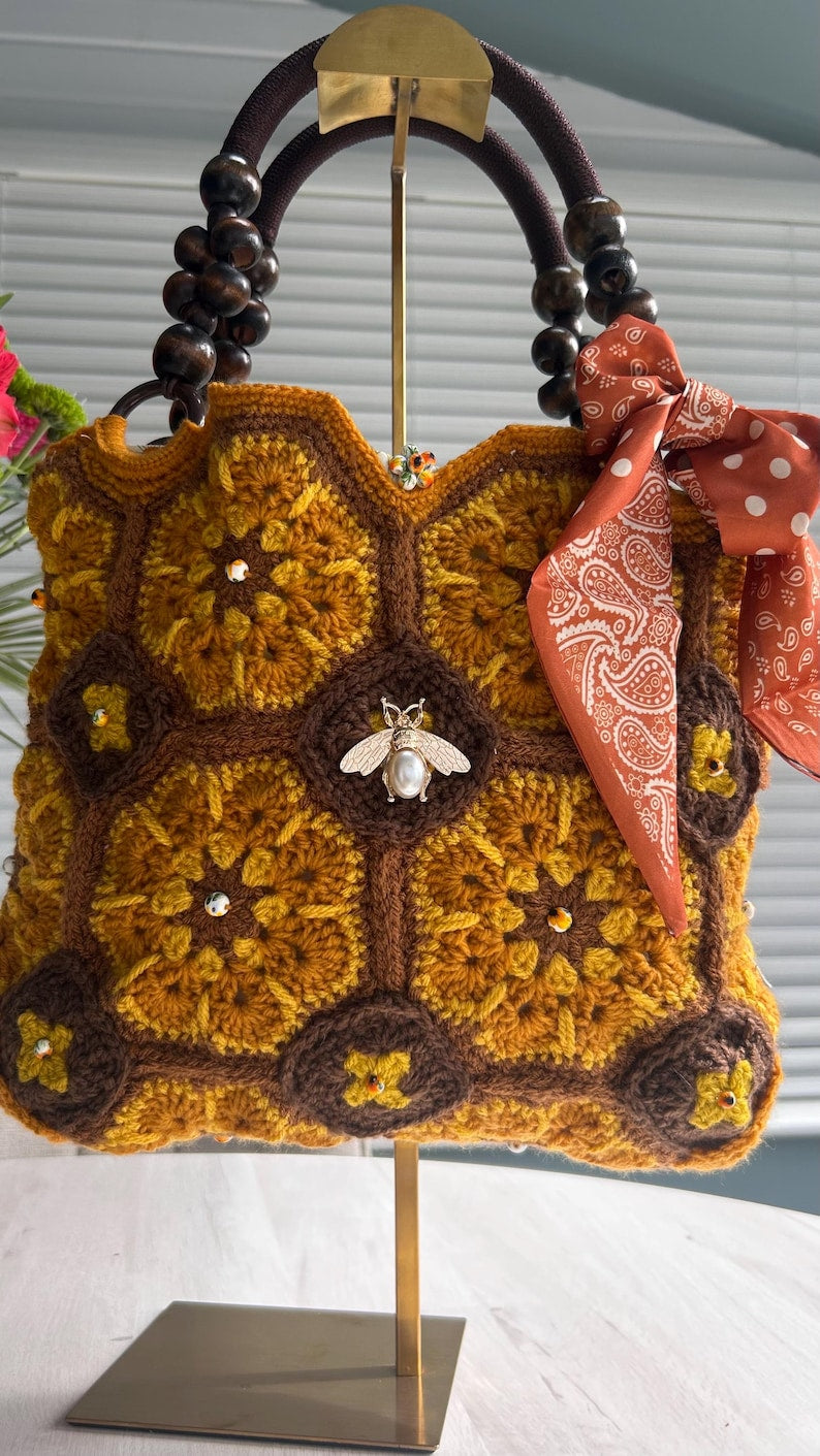 Wildflower and honey bee crochet tote