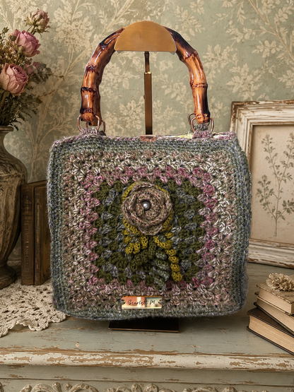 Moss & Rose