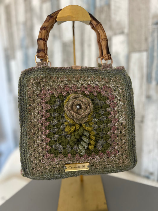 Moss & Rose