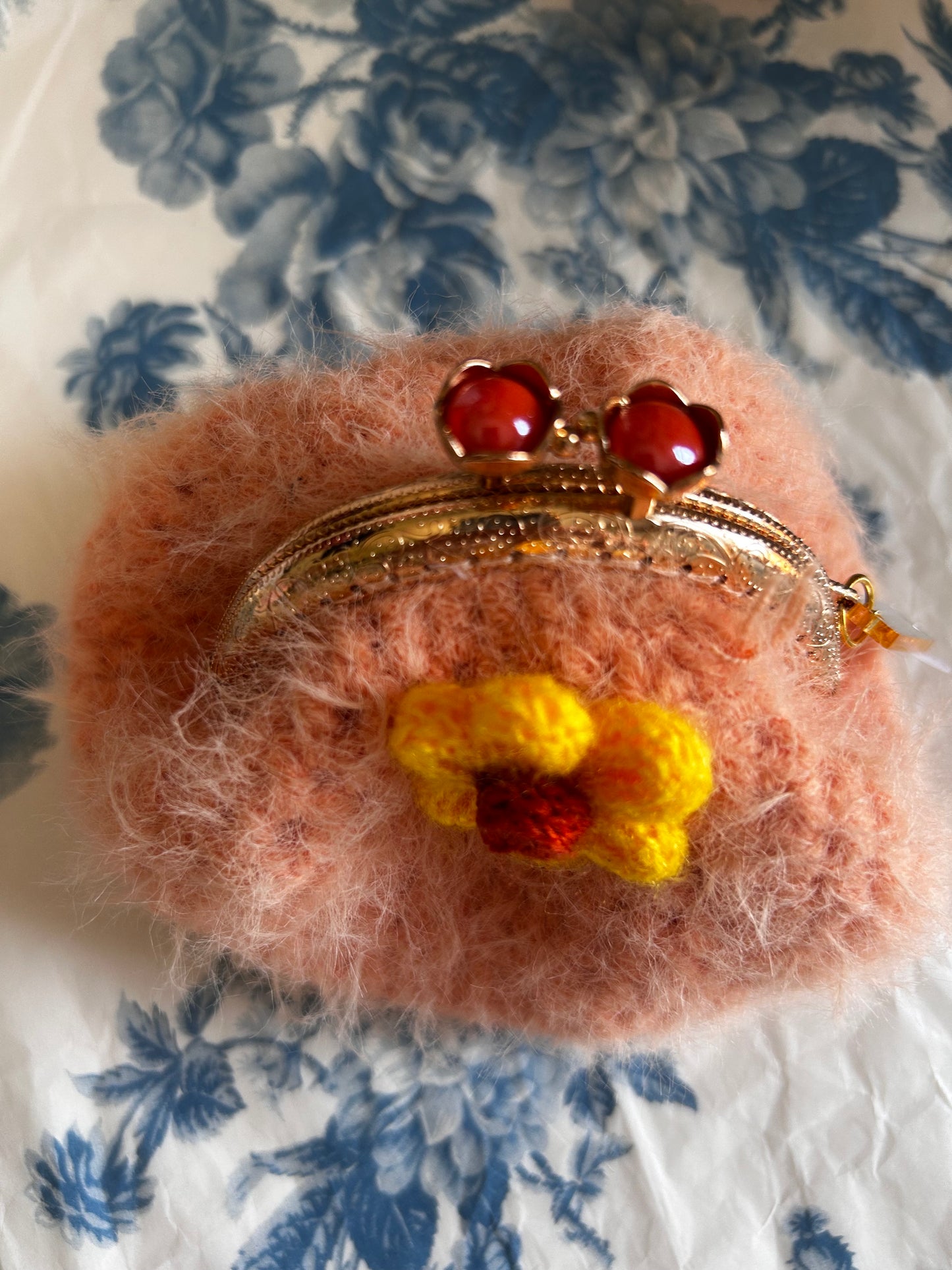 Cloud coin purses