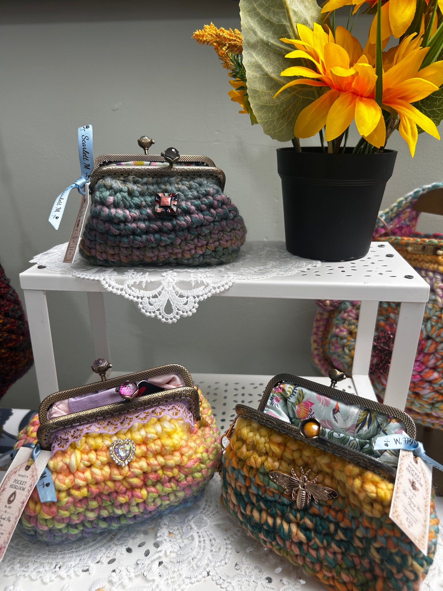 Pocket Heirloom Purse- The Honey bee
