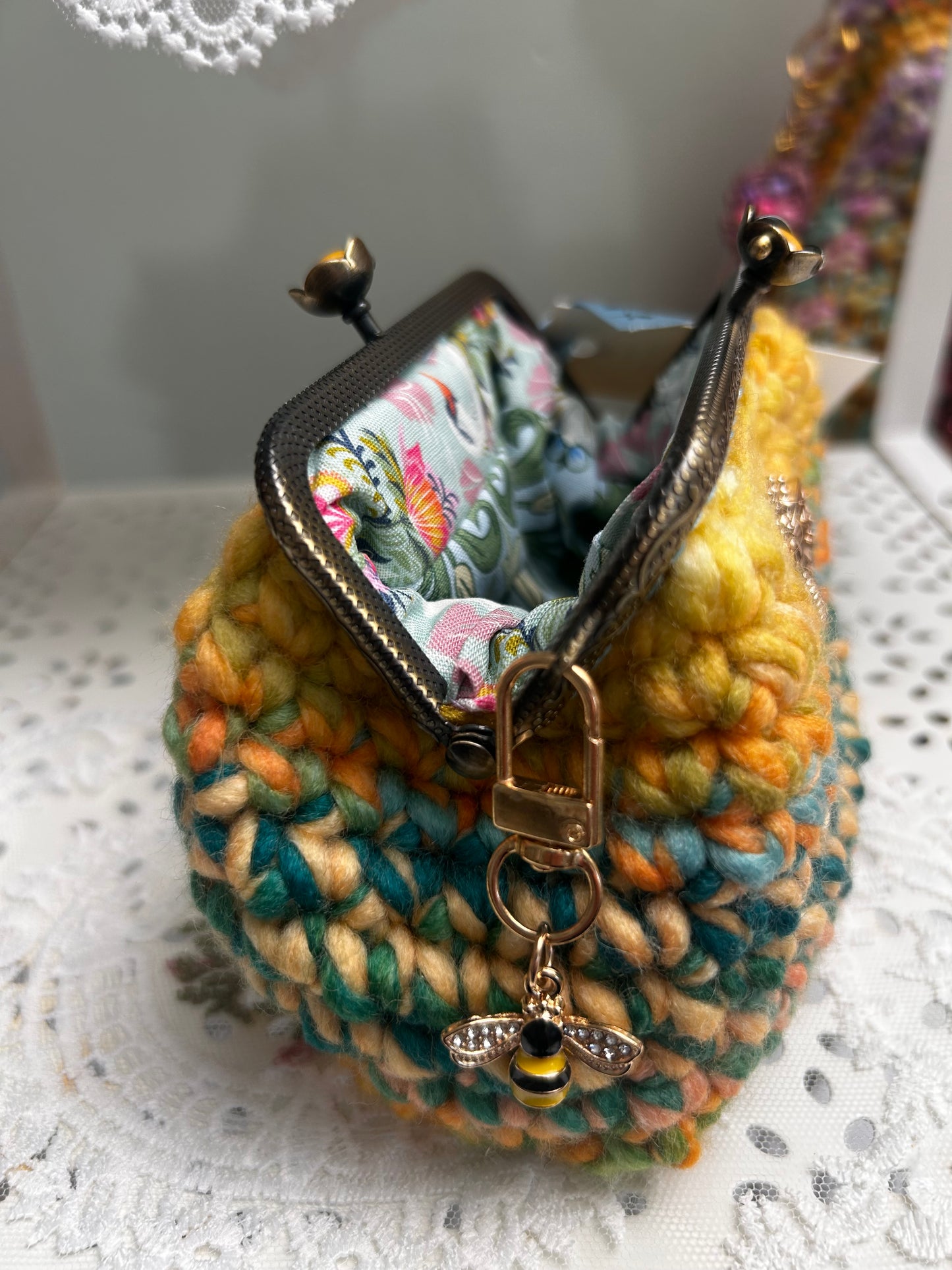 Pocket Heirloom Purse- The Honey bee