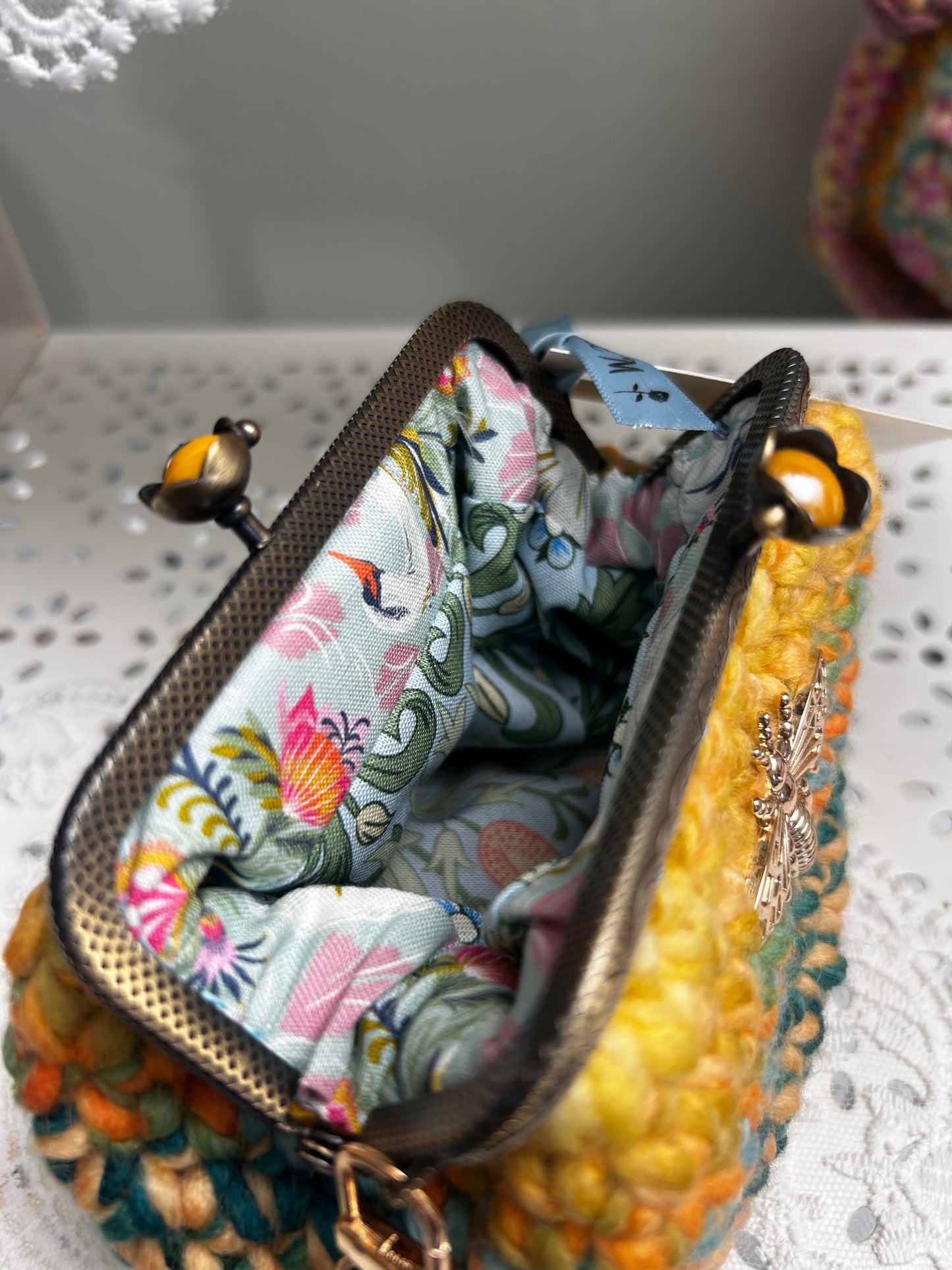 Pocket Heirloom Purse- The Honey bee