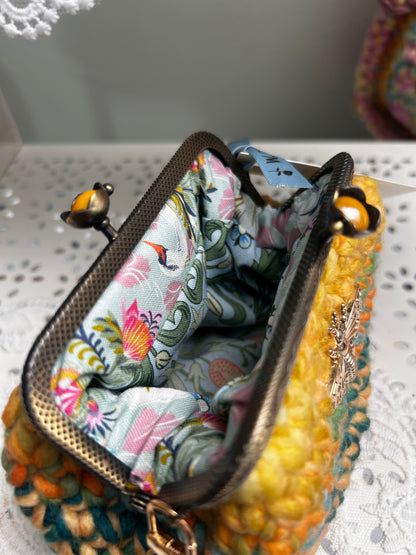 Pocket Heirloom Purse- The Honey bee