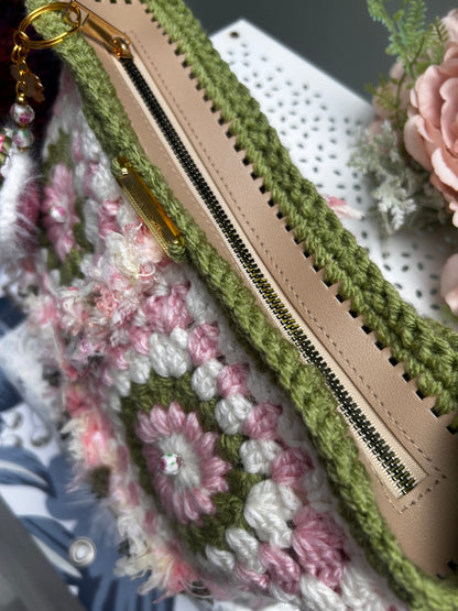 Cottage Garland Explorer
