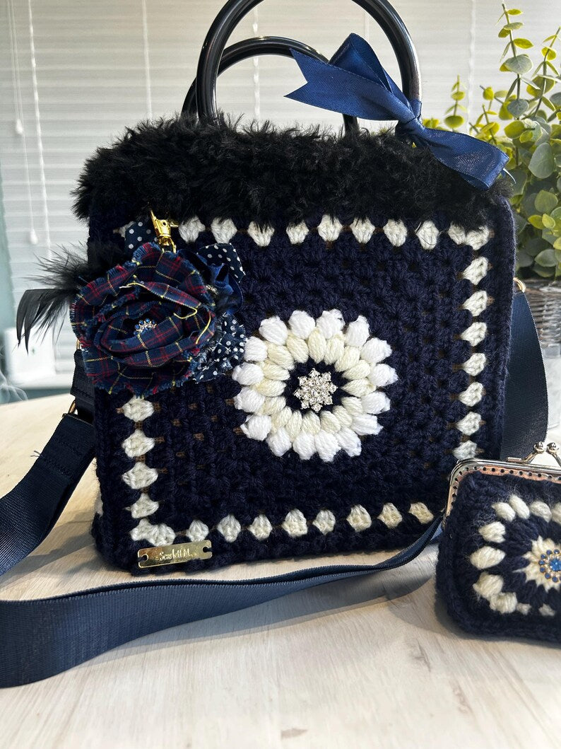 Vintage crochet tote bag additional view