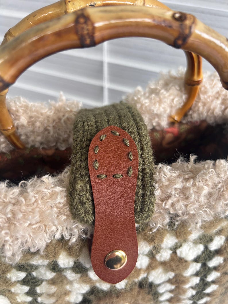 Olive crochet bag with tassel charm