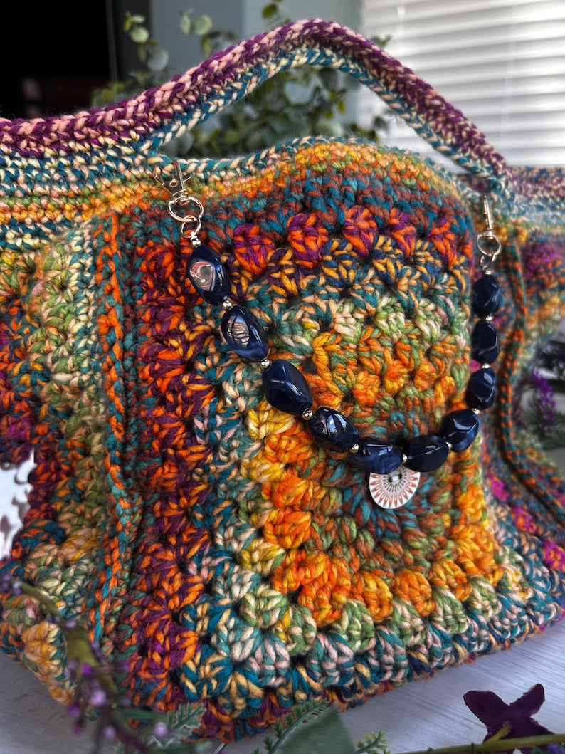 Multicolour crochet bag with braided beaded handle