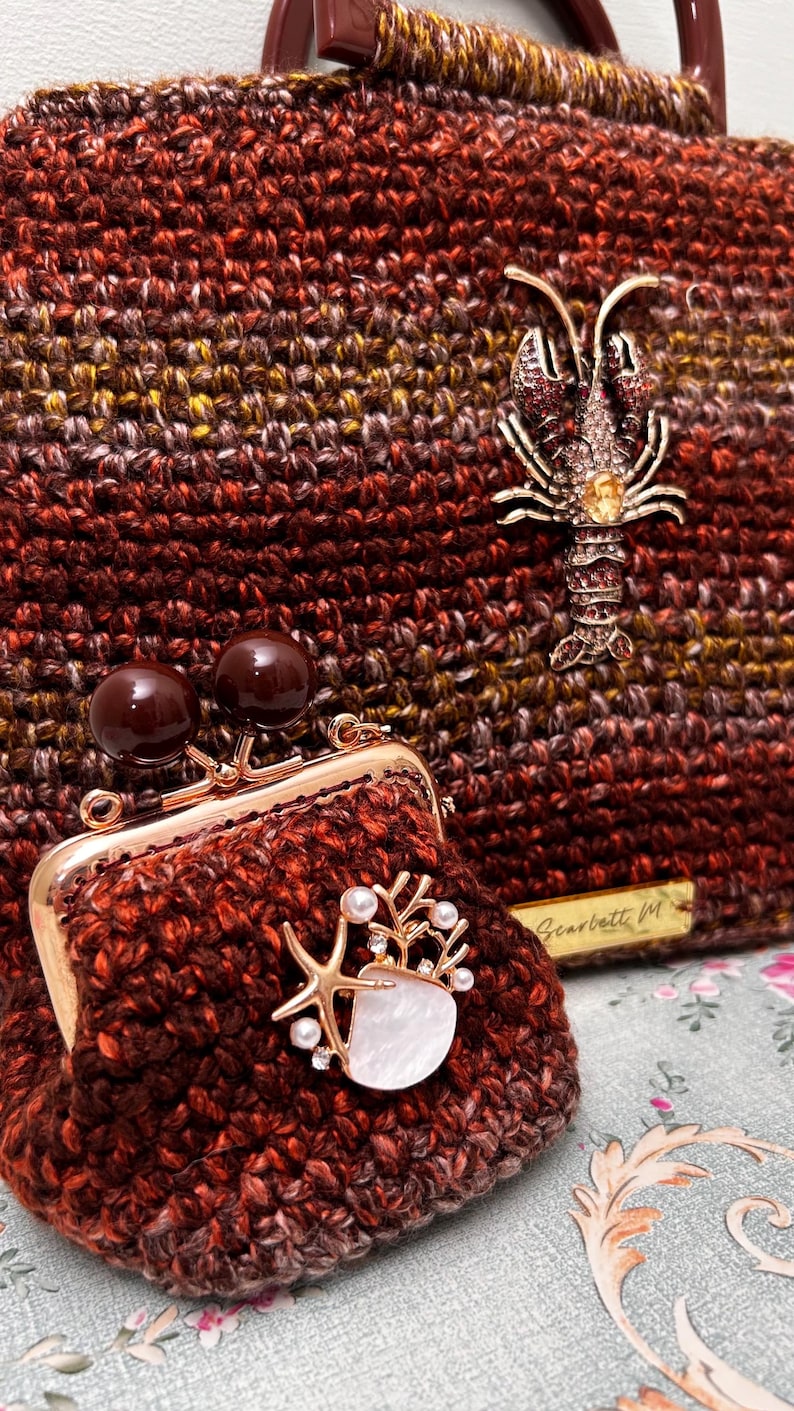 Crochet handbag and coin purse with starfish and shell embellishment